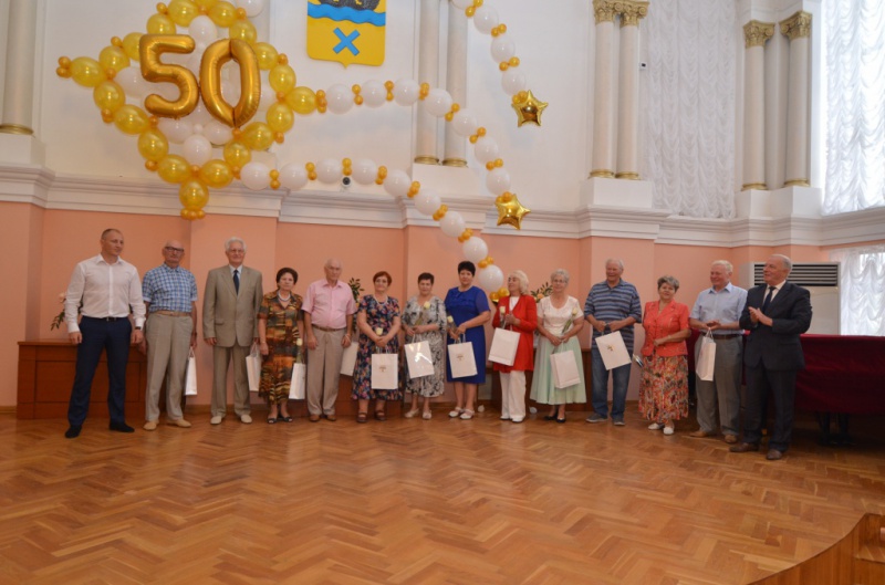 Лучшие работники торговли в Оренбурге получили награду